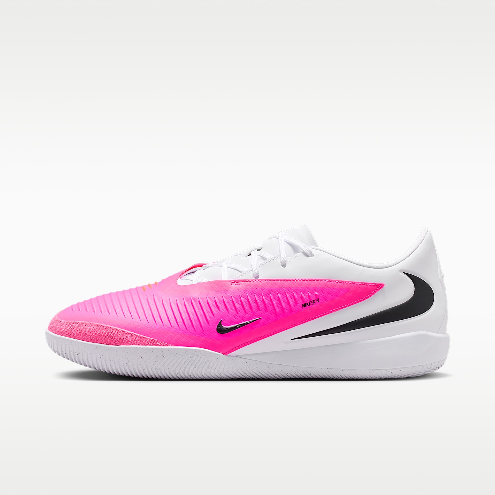 Nike Phantom 6 Low Academy Indoor/Court Soccer Shoes. Nike.com
